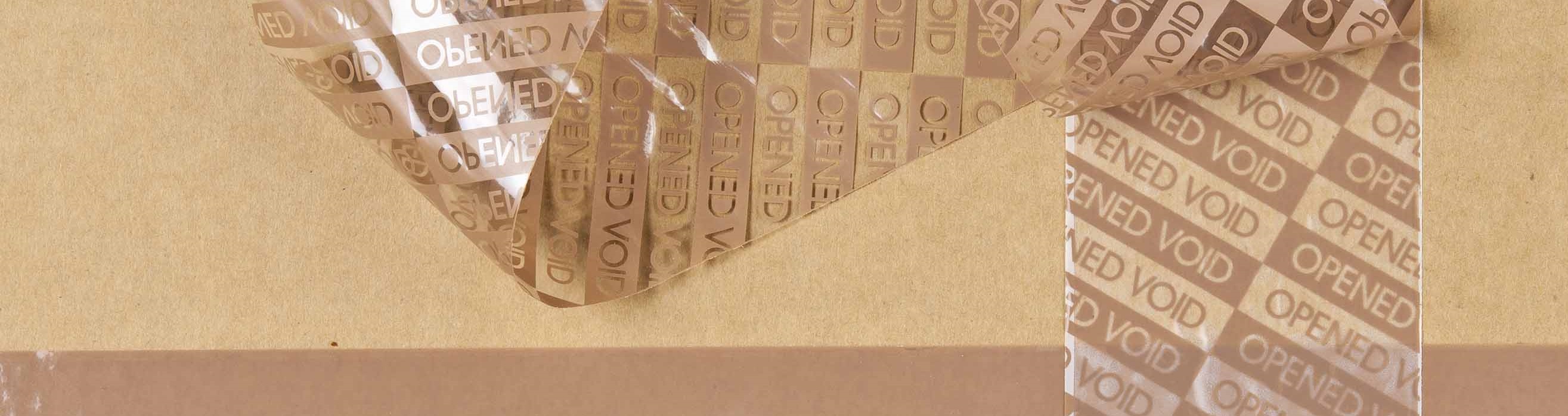 Sealing a parcel using plain residue tape